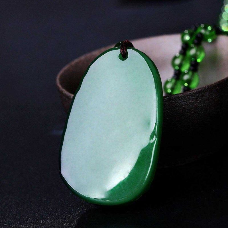 Pendentif pierre naturelle jade verte