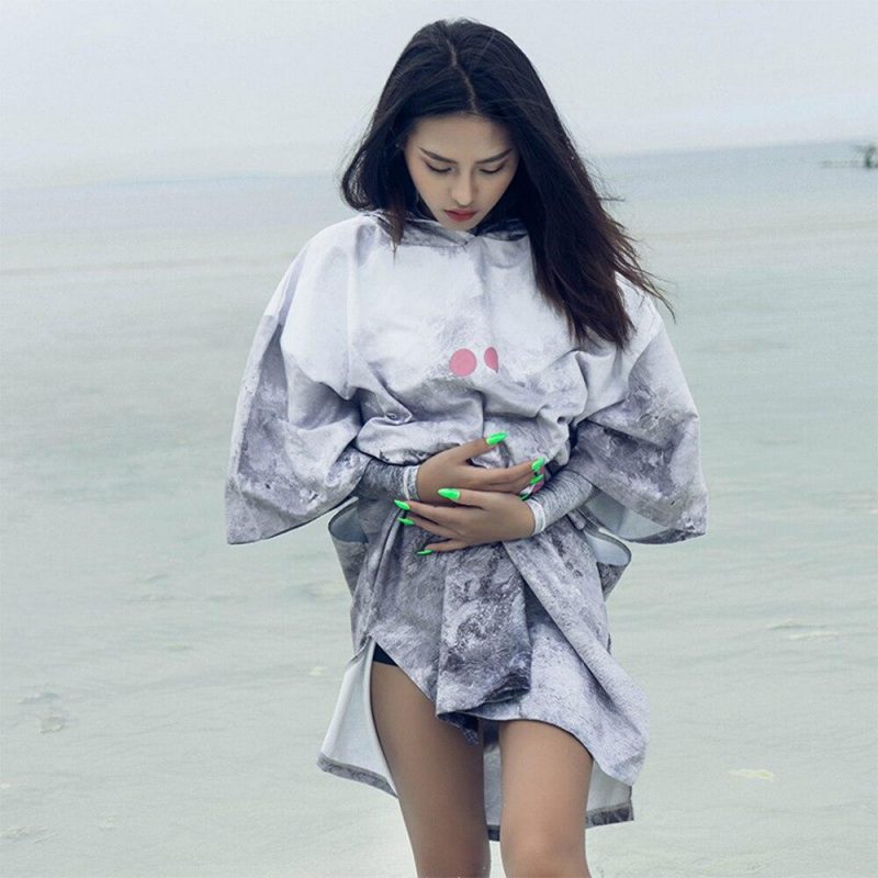 poncho surf peak gris 161