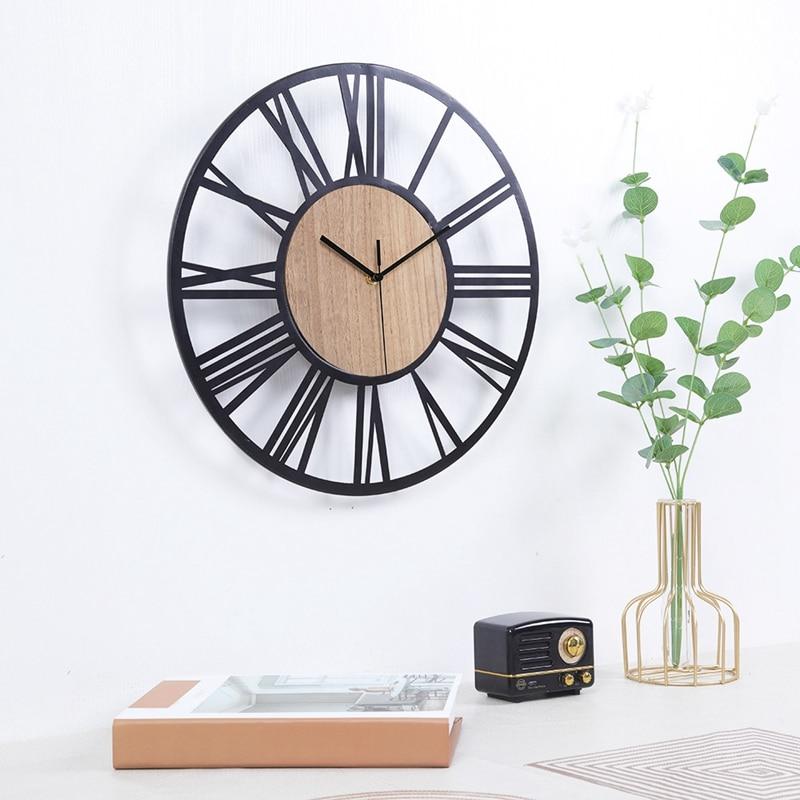 cadran de l horloge murale industrielle noir et bois vintage metal decorative salon