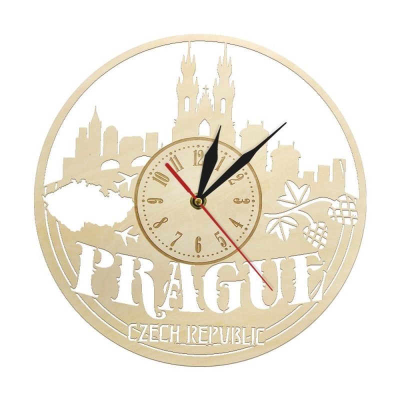 horloge bois prague 38