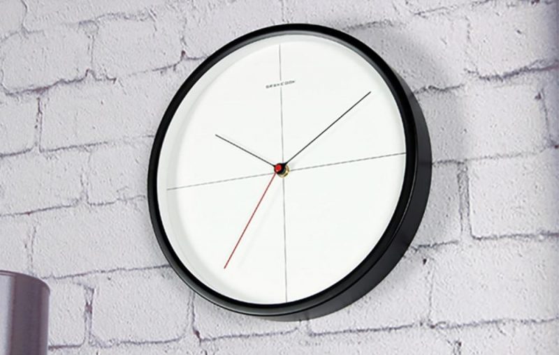 horloge murale scandinave classique noire et blanche nordique