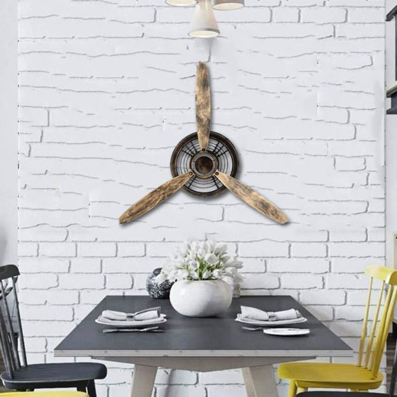 horloge murale scandinave helice d avion dans salon