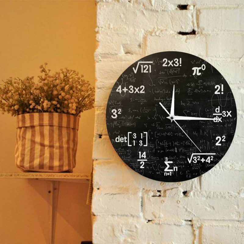 horloge murale geek