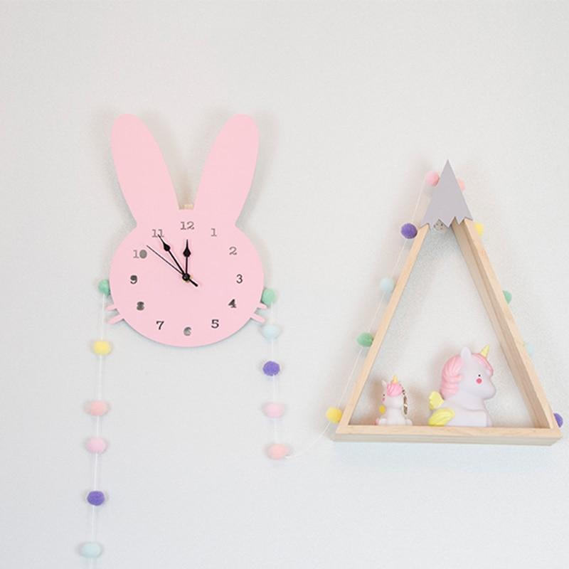 horloge_murale_lapin_rose_sur_le_mur horloge murale lapin rose sur le mur