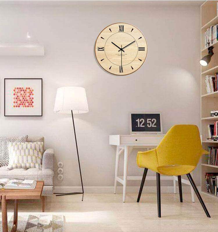 horloge murale scandinave chiffre romain sur le mur