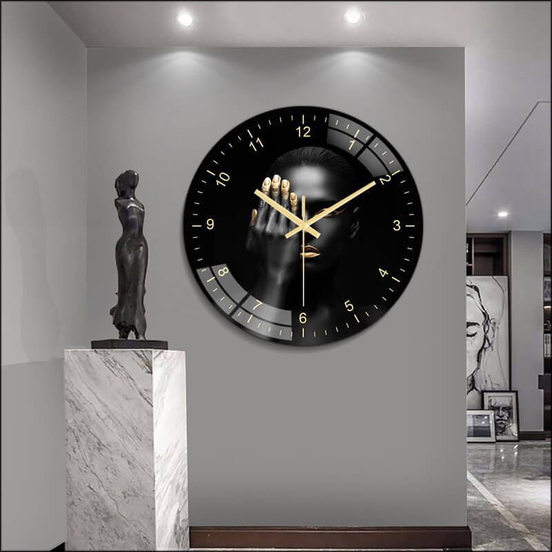 horloge murale scandinave noir et or hall