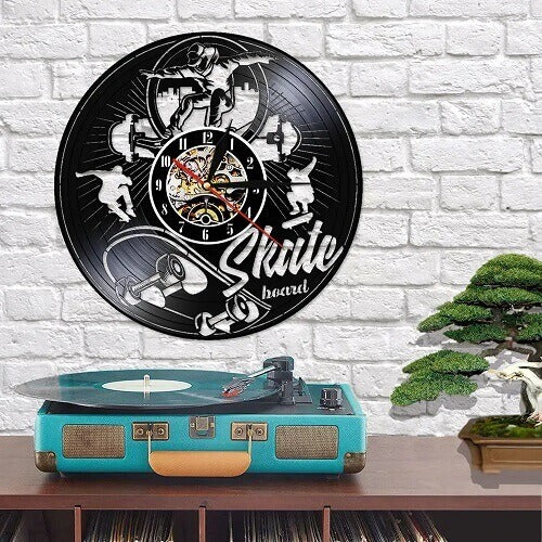 horloge murale vinyle skateboard diametre 30 cm skate home salon